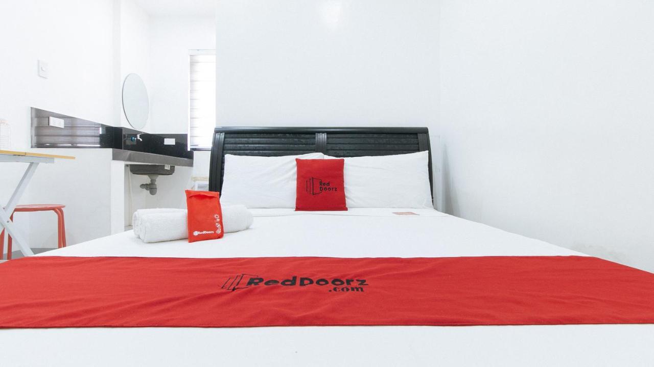Reddoorz Near Sm Bicutan Otel Paranaque City Dış mekan fotoğraf