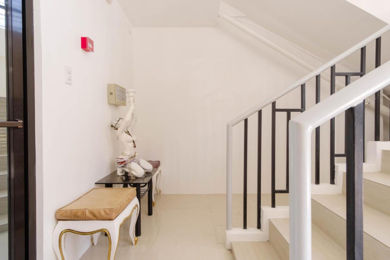 Reddoorz Near Sm Bicutan Otel Paranaque City Dış mekan fotoğraf